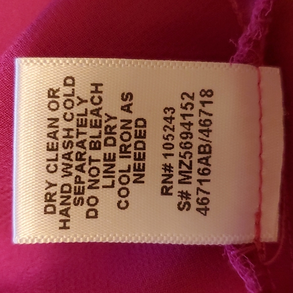 Mod Lusive fun cutout tank top in a beautiful orchid fabric. Size small. - Picture 4 of 5